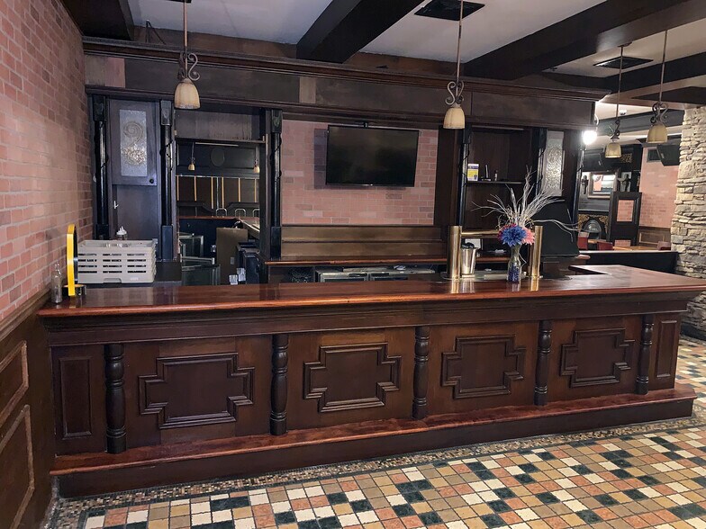 More Photos Of 310 N 2nd St, Harrisburg Restaurant For Sale