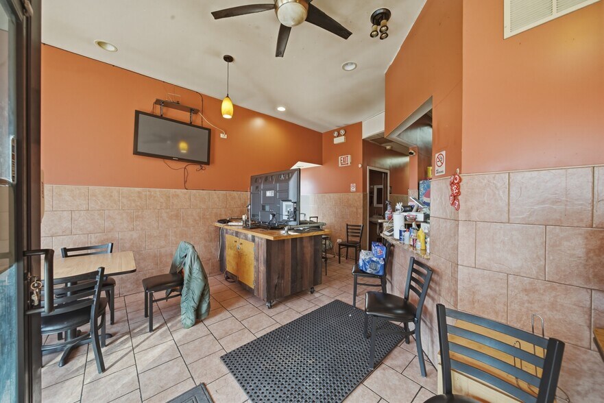 More Photos Of 518 Western ave, Chicago Apartments For Sale