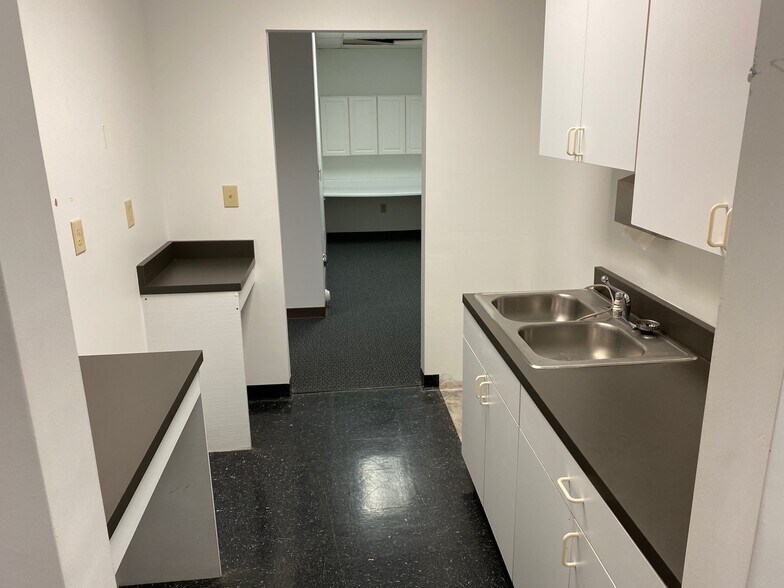 More Photos Of 1425 Rock Quarry Rd, Raleigh Unknown For Lease