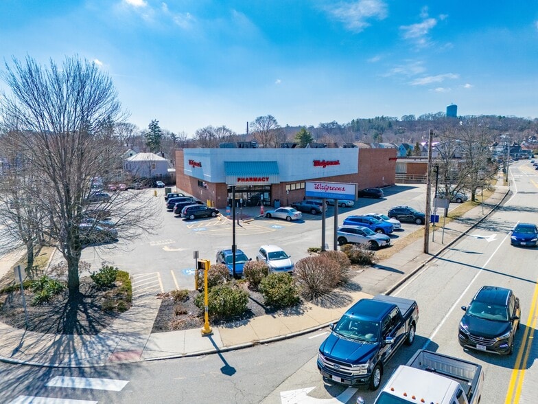 More Photos Of 20 Weston St, Waltham Drugstore For Sale