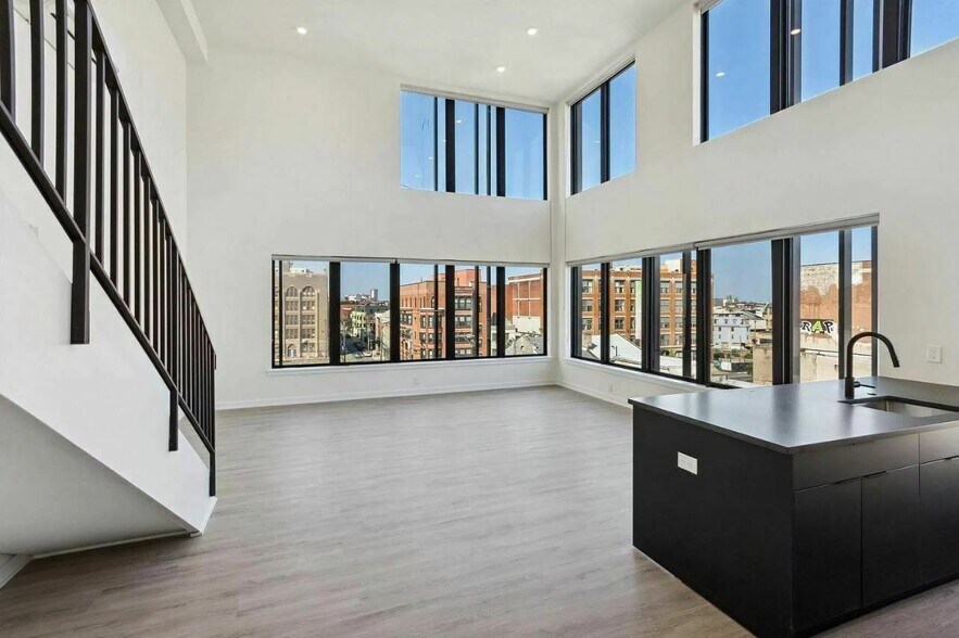 More Photos Of 500 N 13th St, Philadelphia Multifamily For Sale