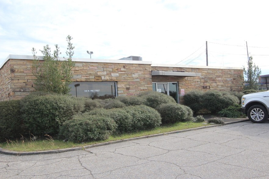 More Photos Of 1318 W Pine St, Hattiesburg Office For Lease