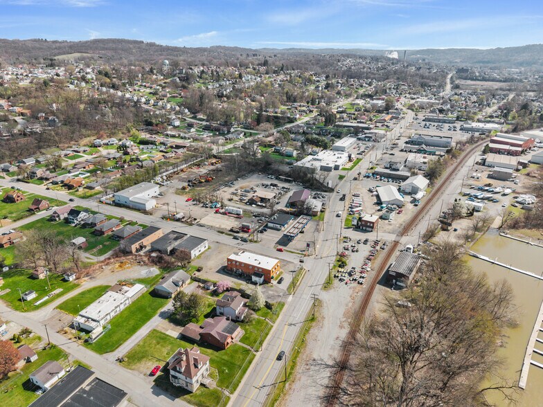 More Photos Of 1435 Freeport Rd, Cheswick General Retail For Sale