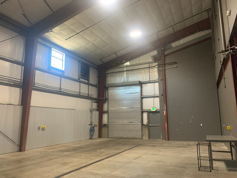 More Photos Of 3310 Ramada Dr, Paso Robles Flex For Lease