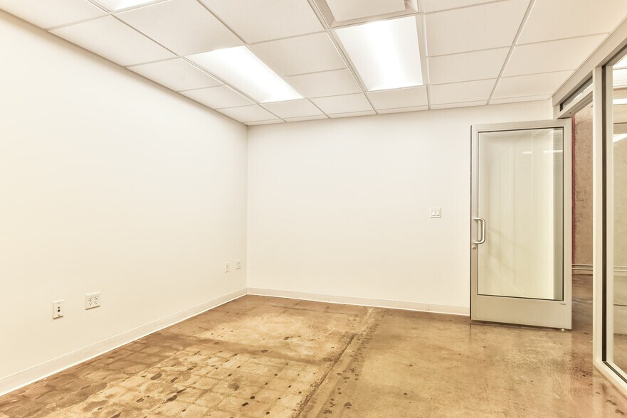 More Photos Of 2800 S Rural Rd, Tempe Loft Creative Space For Lease