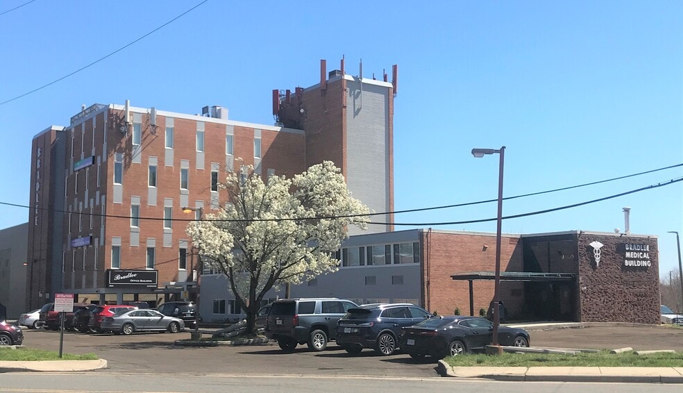 Primary Photo Of 3541-3543 W Braddock Rd, Alexandria Medical For Lease