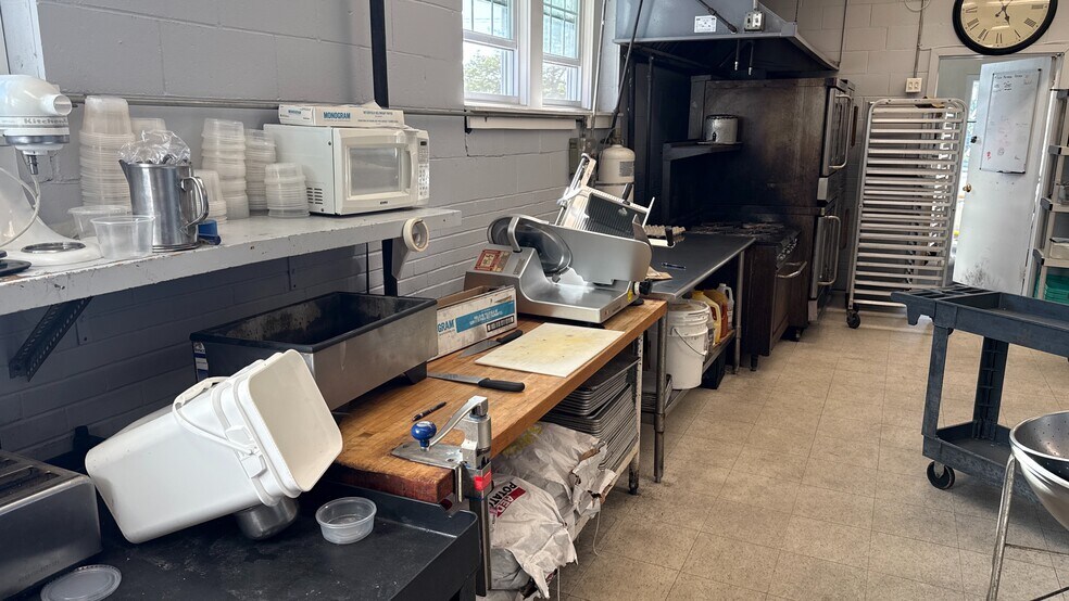 More Photos Of 1105 MA-28 Rt, South Yarmouth Restaurant For Sale