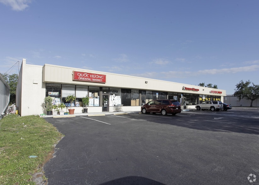 Primary Photo Of 1609-1615 N State Road 7, Margate General Retail For Lease