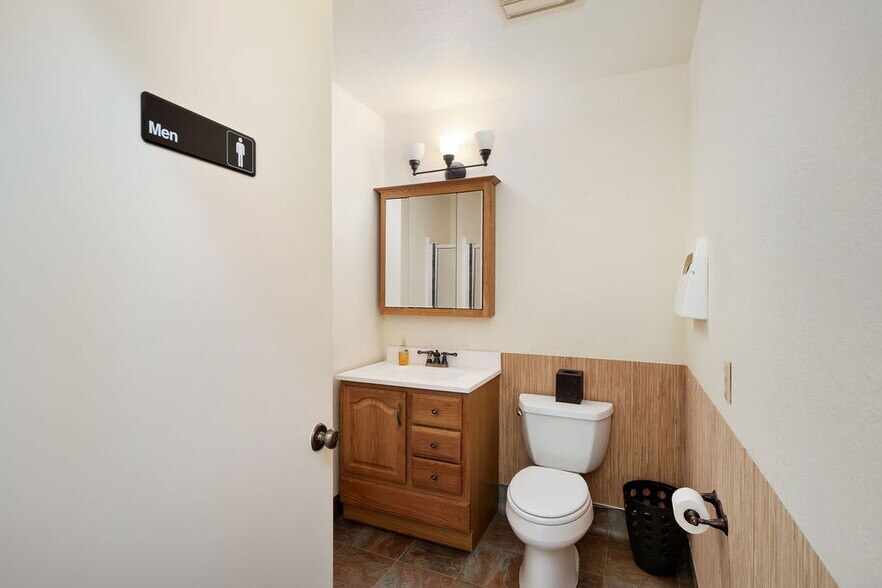 More Photos Of 935 Riverside Ave, Paso Robles Medical For Sale