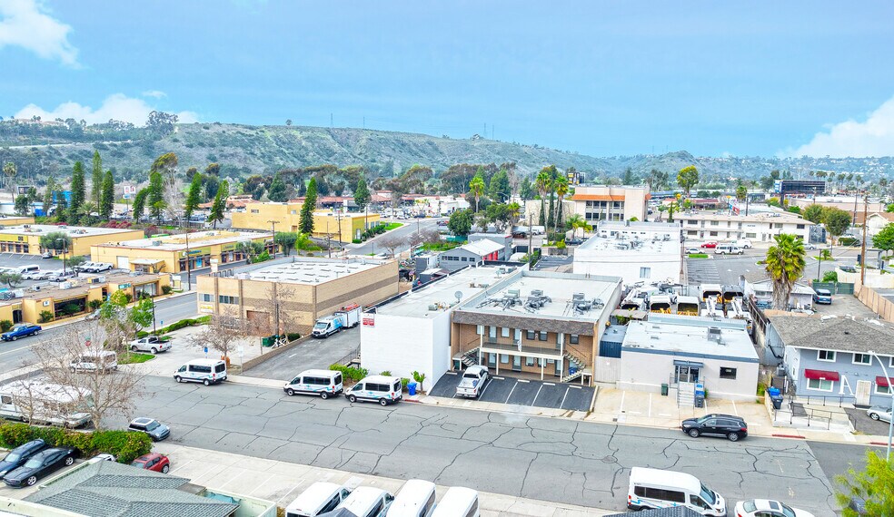 More Photos Of 4422 Glacier Ave, San Diego Light Manufacturing For Lease