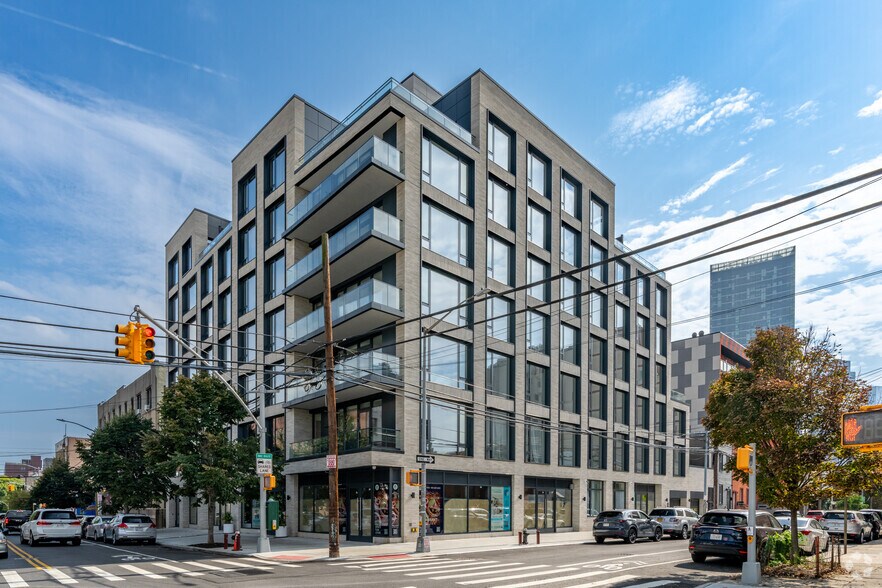 Primary Photo Of 2808 38th Ave, Long Island City Apartments For Lease