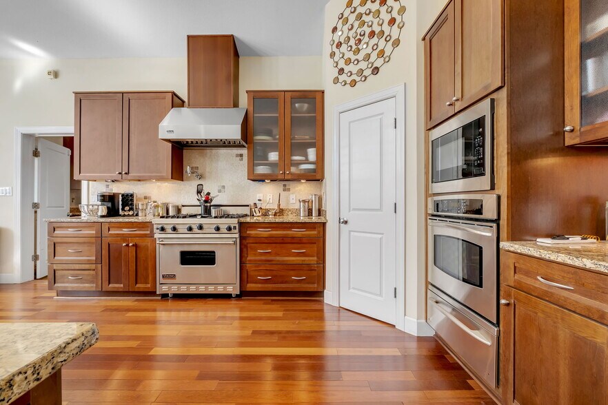 More Photos Of , Quincy Unknown For Sale