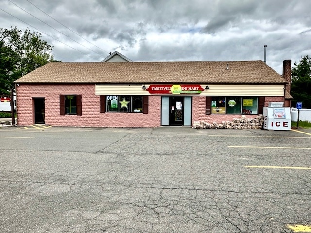 More Photos Of 2 Center St, Tariffville Freestanding For Sale