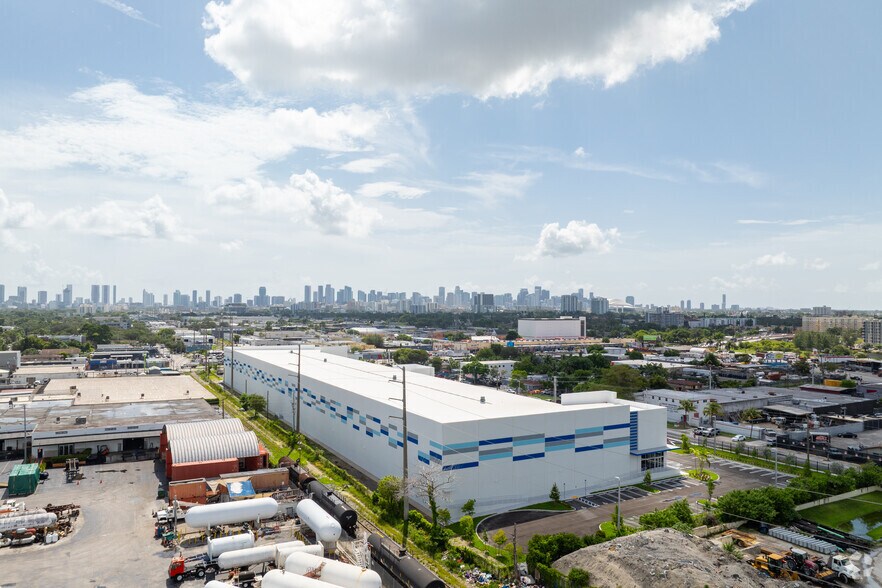 More Photos Of 2260 NW 27th Ave, Miami Refrigeration Cold Storage For Lease