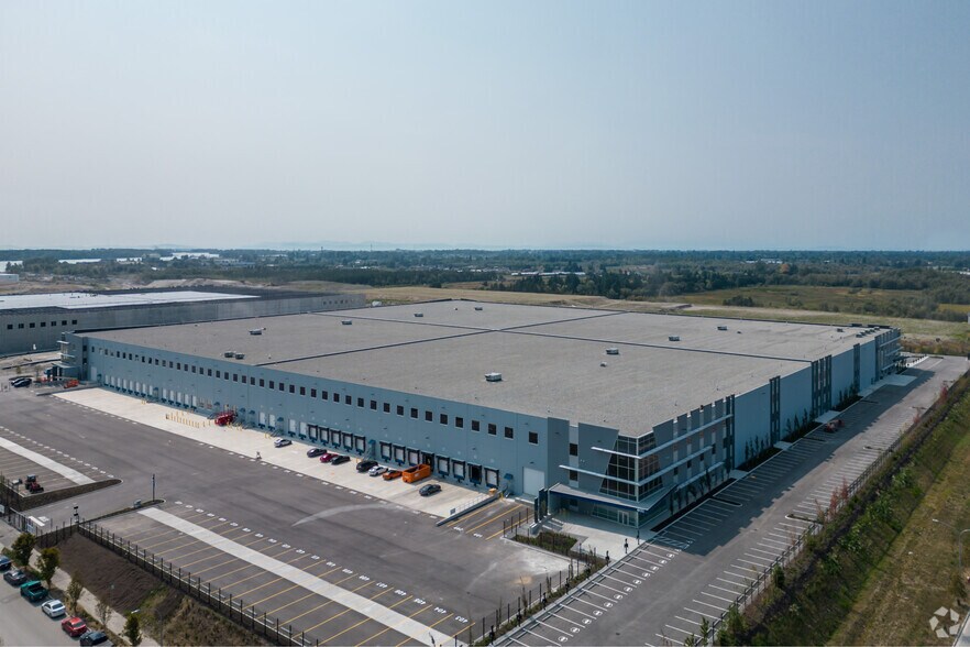 More Photos Of 8011 Zylmans Way, Richmond Distribution For Lease