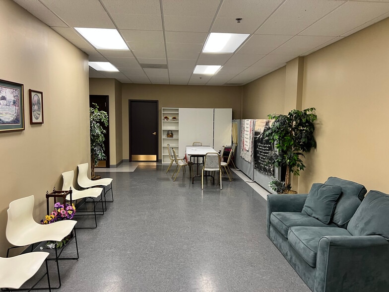 More Photos Of 41412 N Route 83, Antioch Office For Sale