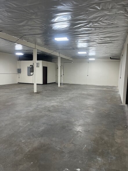 More Photos Of 11654-11658 McBean Dr, El Monte Manufacturing For Lease