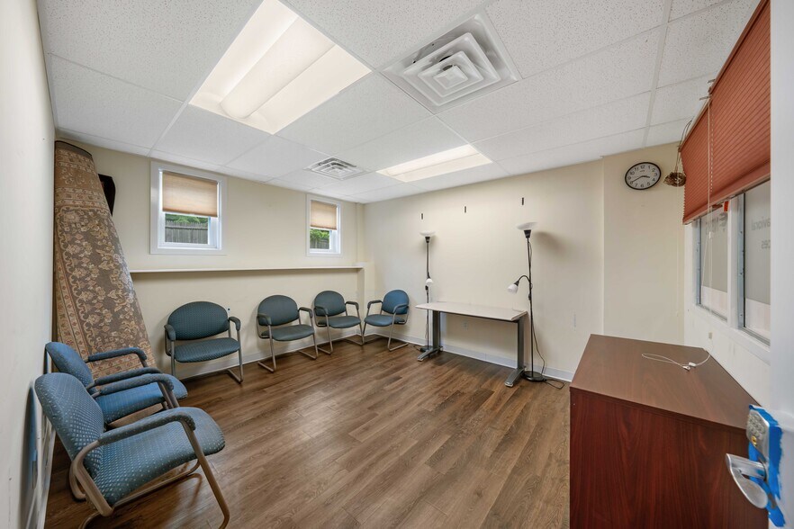 More Photos Of 8 Marcella Ave, West Orange Medical For Sale