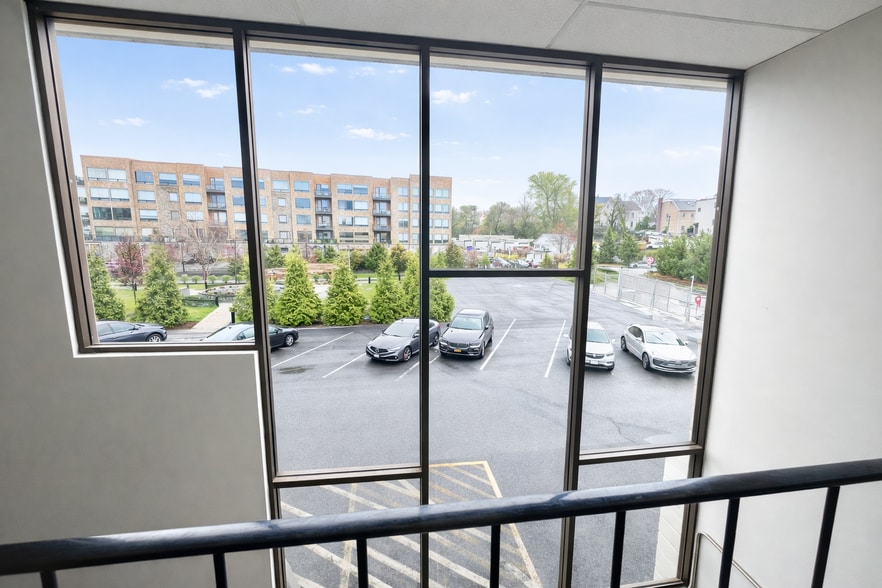 More Photos Of 41 Hudson View Way, Tarrytown Office For Lease