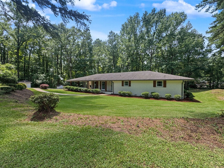 More Photos Of 5602 Highway 69 N, Northport Flex For Sale