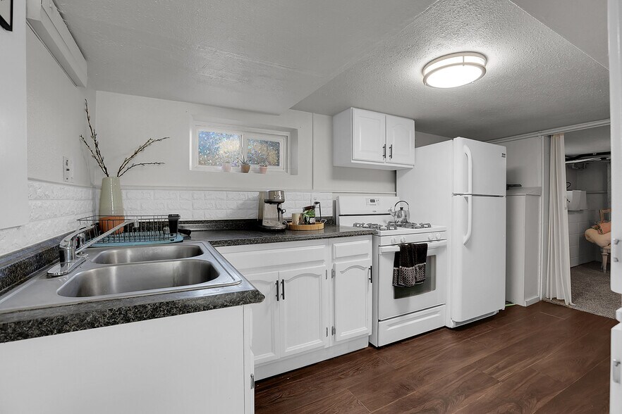 More Photos Of 175 S Main St, Brighton Office For Sale