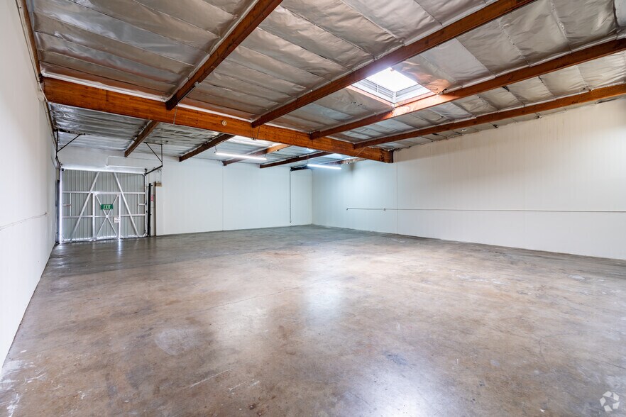 More Photos Of 3619-3735 San Gabriel River Pky, City of Industry Distribution For Lease
