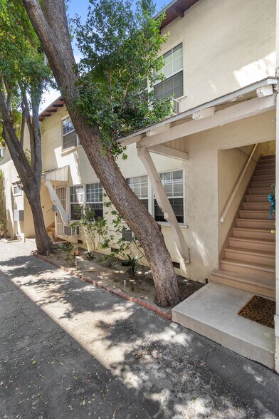 More Photos Of 6254 Whitsett Ave, North Hollywood Apartments For Sale