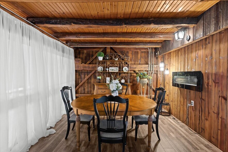 More Photos Of 9512 E Lippincott Blvd, Davison Golf Course Driving Range For Sale