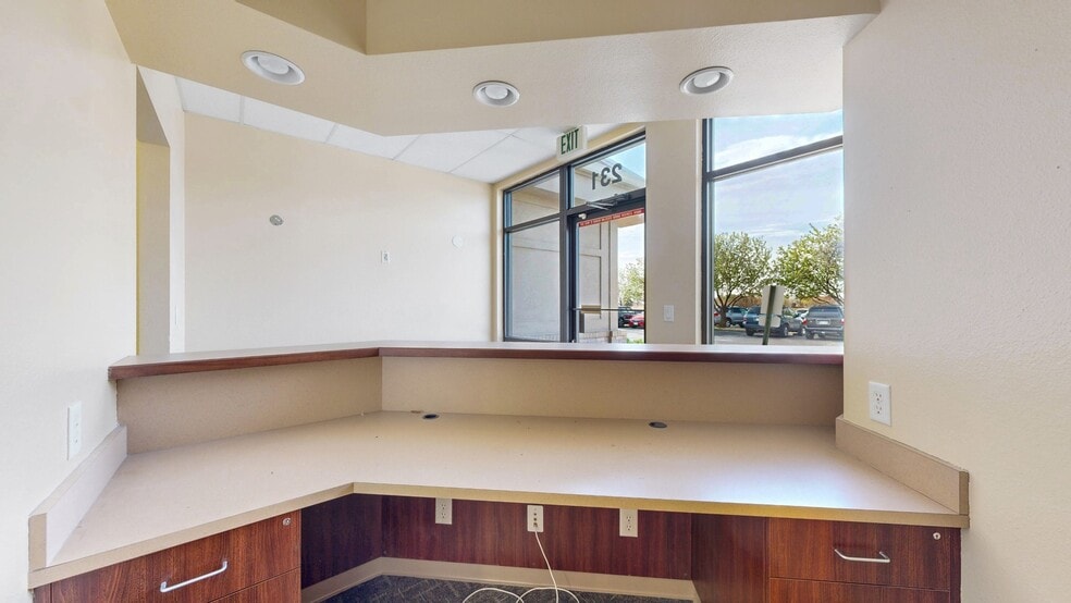 More Photos Of 231 W 67th Ct, Loveland Office For Lease