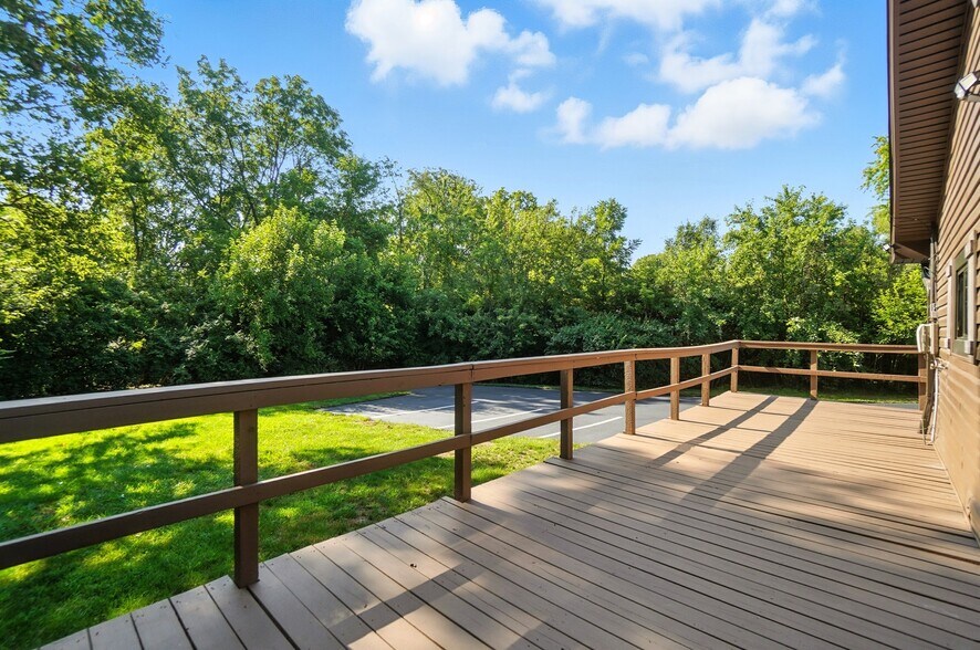 More Photos Of 7826 Columbia Rd, Maineville Office For Sale