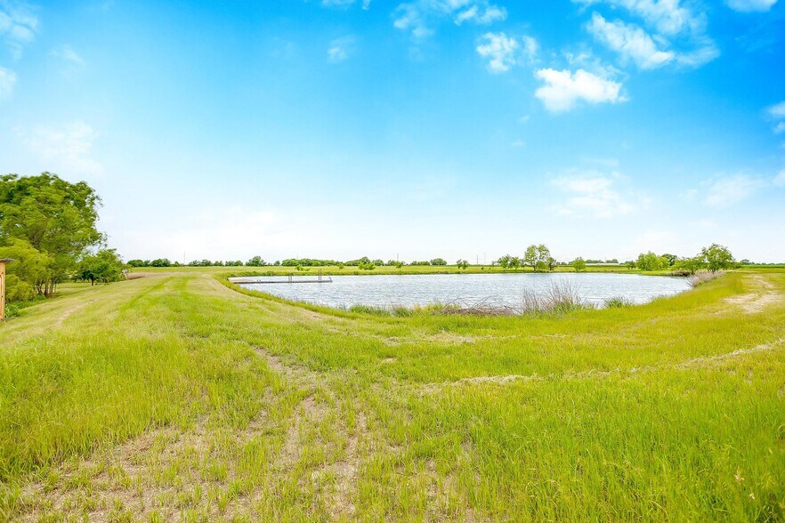 More Photos Of 2848 TX-81, Itasca Land For Sale