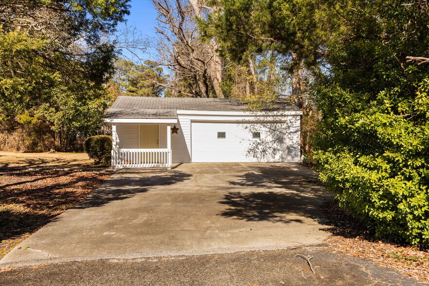 More Photos Of 2556 Ocean Hwy W, Shallotte Specialty For Sale