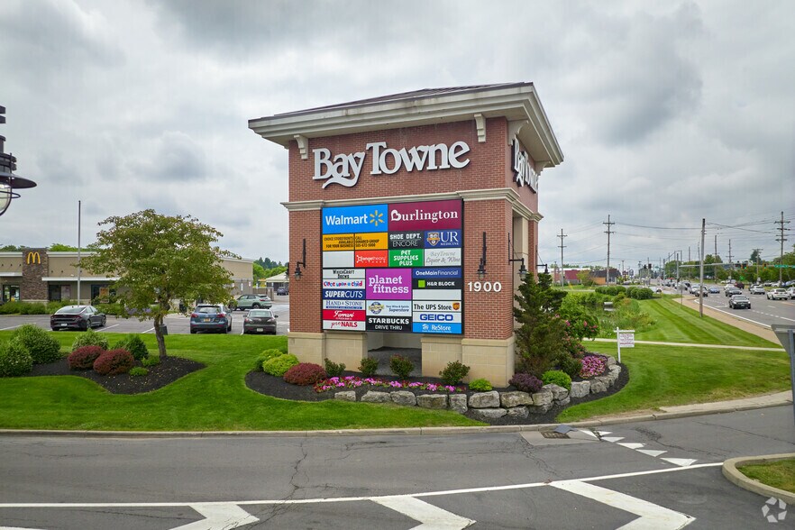 More Photos Of 1900 Empire Blvd, Webster Unknown For Lease