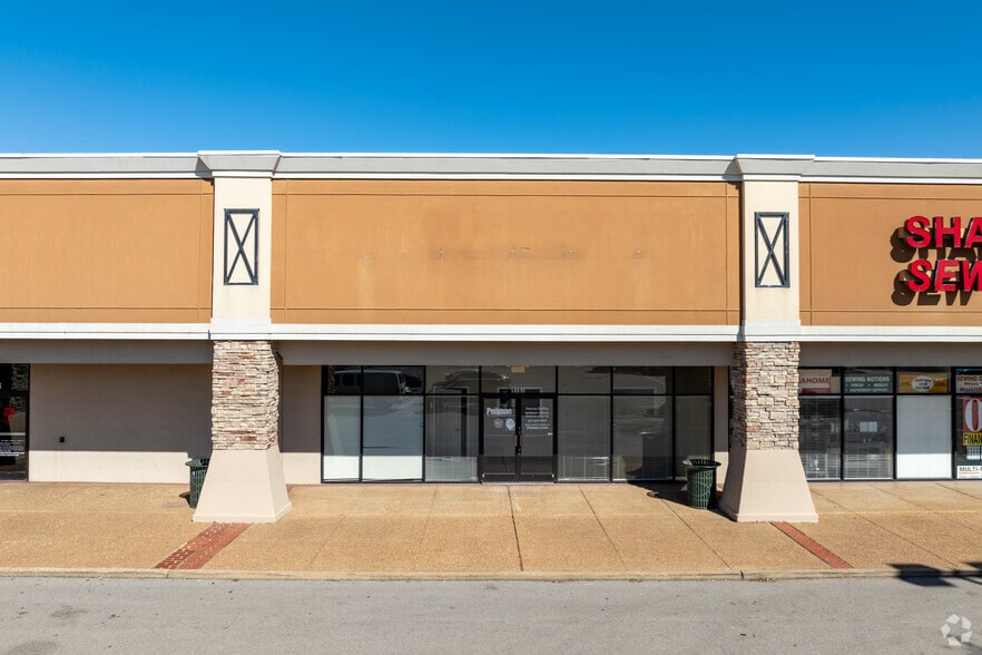 More Photos Of 6500-6550 Quince Rd, Memphis Unknown For Lease