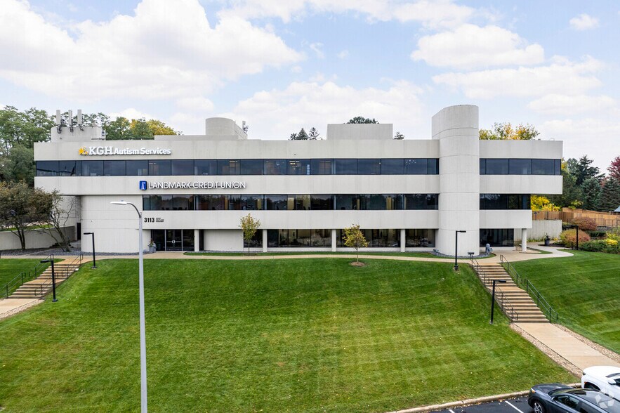 More Photos Of 3001 W Beltline Hwy, Madison Unknown For Lease