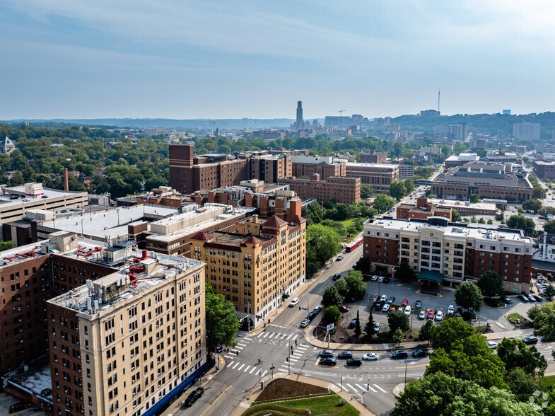 More Photos Of 5260 Centre Ave, Pittsburgh Apartments For Lease