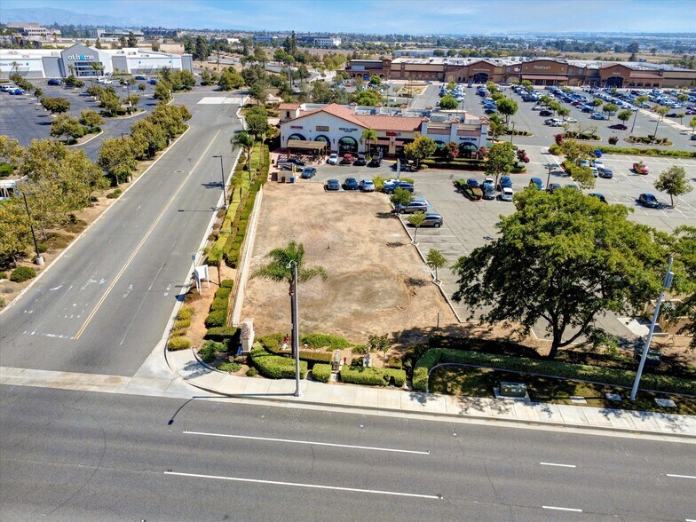 More Photos Of Canyon Springs Parkway, Riverside Land For Lease