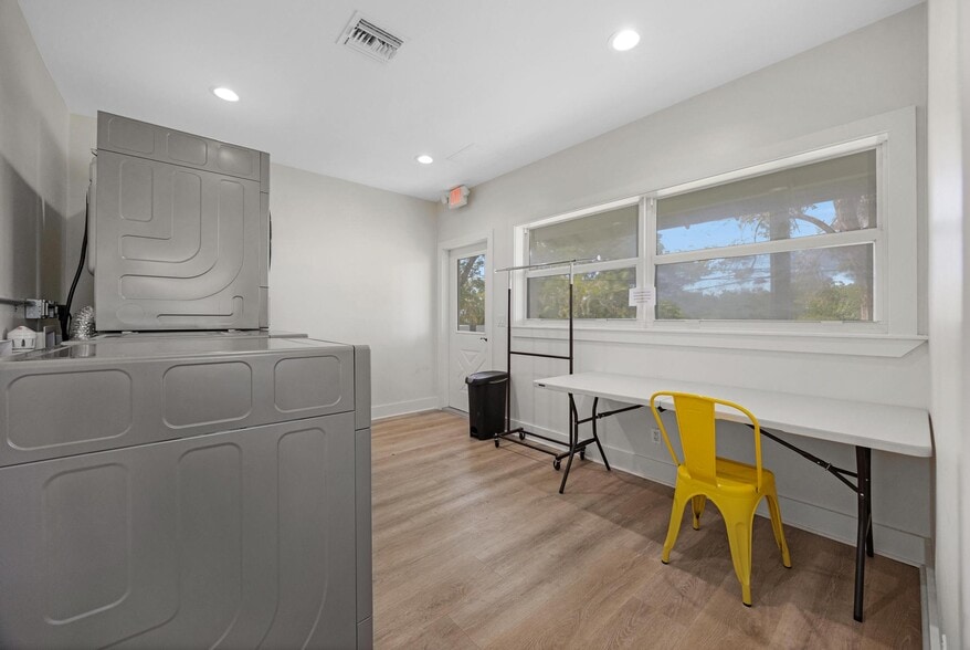 More Photos Of 19950-19980 Overseas Hwy, Sugarloaf Key Office For Sale