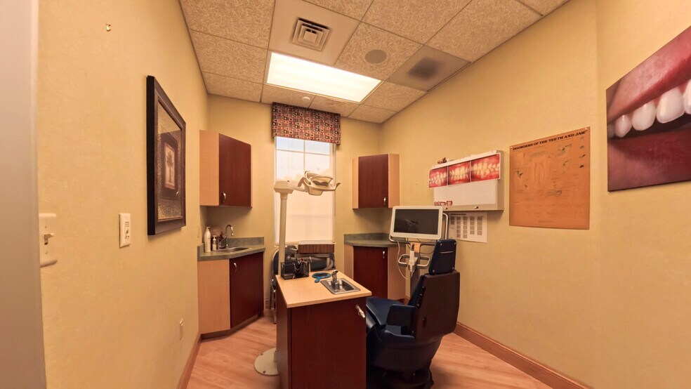 More Photos Of 7901 SW 45th Ave, Amarillo Office For Lease