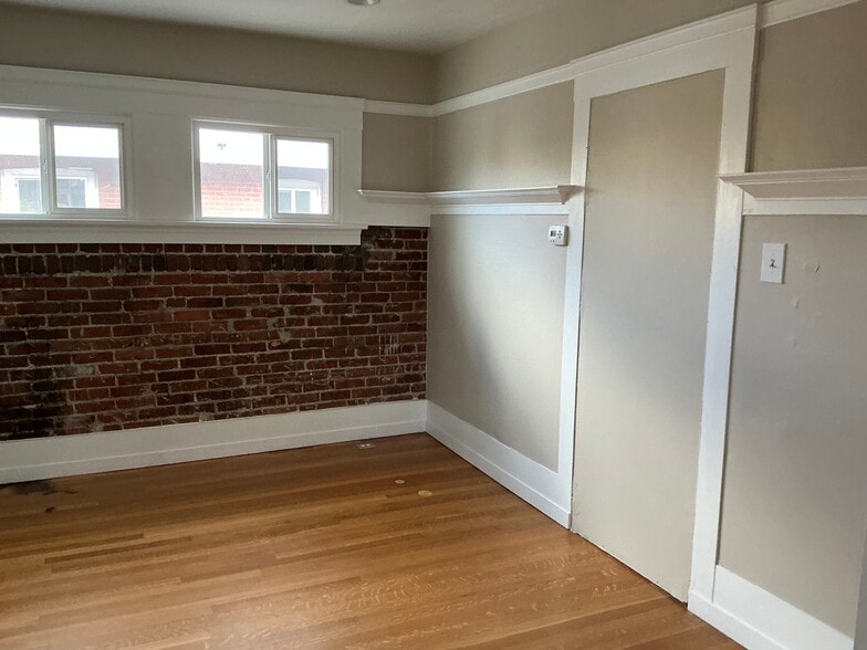 More Photos Of 22 W Taylor St, Reno Office For Sale