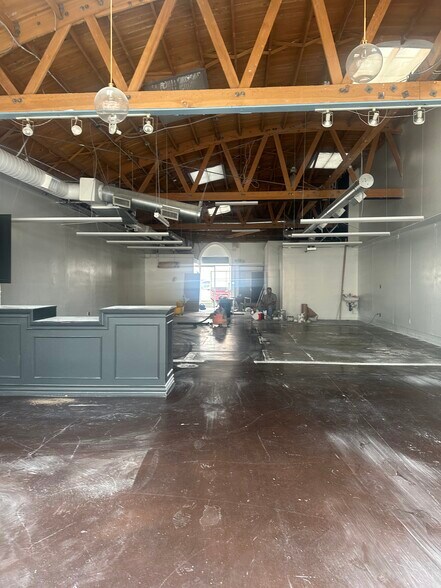 More Photos Of 7922-7924 Melrose Ave, Los Angeles Storefront For Lease