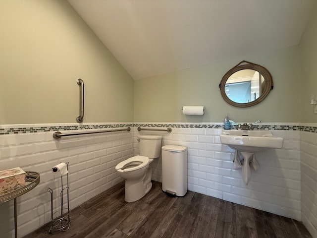 More Photos Of 190 Laurel Rd, East Northport Office For Sale