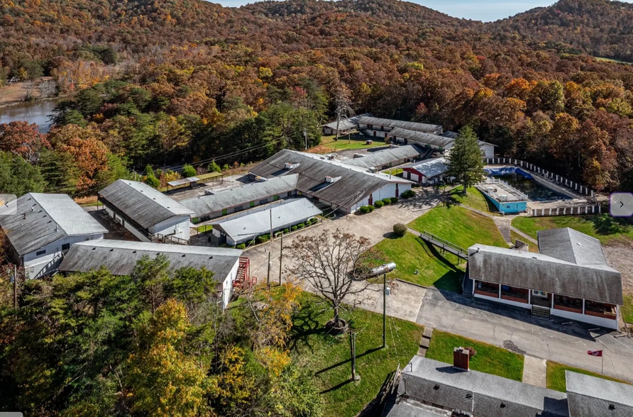 More Photos Of 1480 Pine Tavern Rd, Lebanon Junction Lodge Meeting Hall For Sale