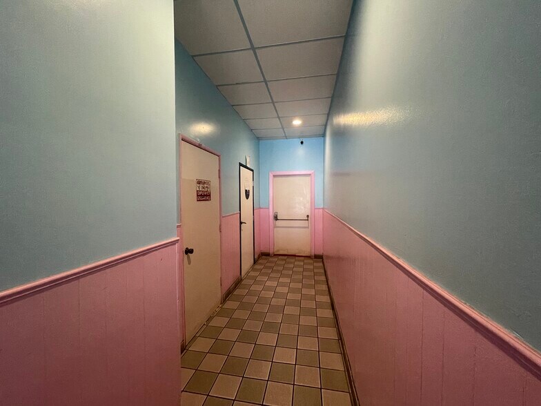 More Photos Of 912-980 S Euclid St, Anaheim Restaurant For Lease
