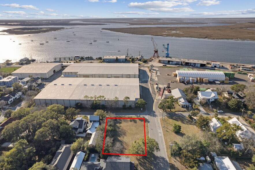 More Photos Of 332 N 3rd St, Fernandina Beach Land For Sale