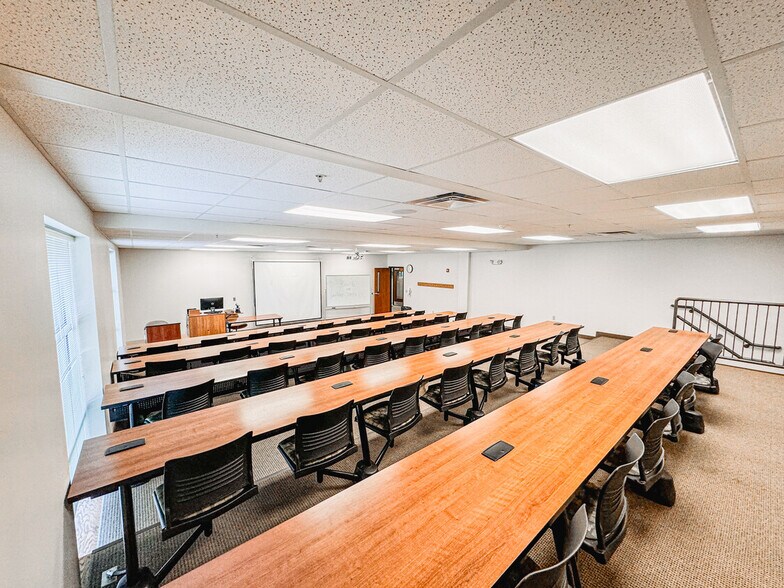 More Photos Of 3182 Innovation Way, Hermitage Office For Sale