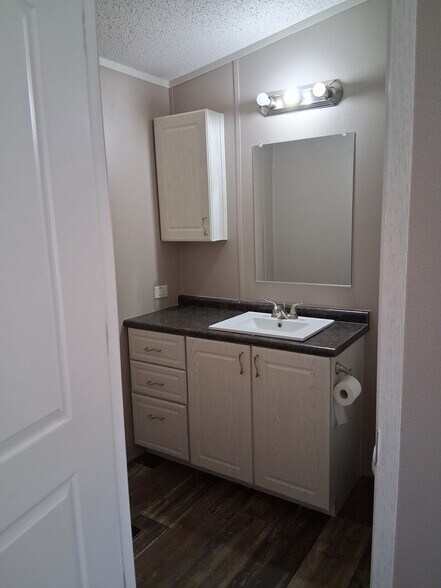 More Photos Of 106 Woodlawn Dr, Abbeville Manufactured Housing Mobile Home Park For Sale