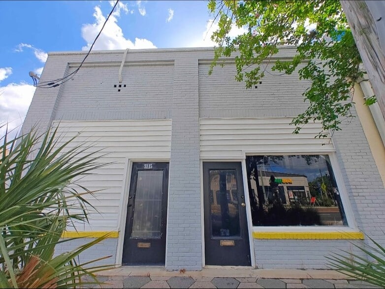 Primary Photo Of 3115 N Main St, Jacksonville Storefront Retail Office For Sale