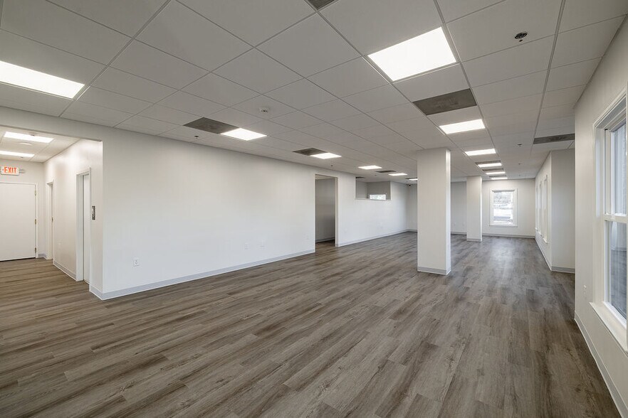 More Photos Of 125 Old Monroe Rd, Athens Office For Lease
