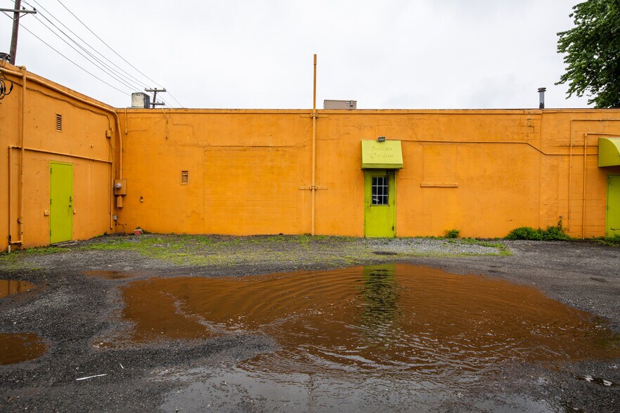 More Photos Of 72-74 Route 46 E, Lodi Restaurant For Sale